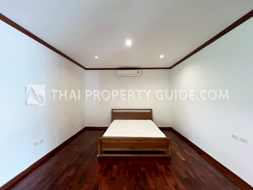 House with Shared Pool in Sukhumvit 