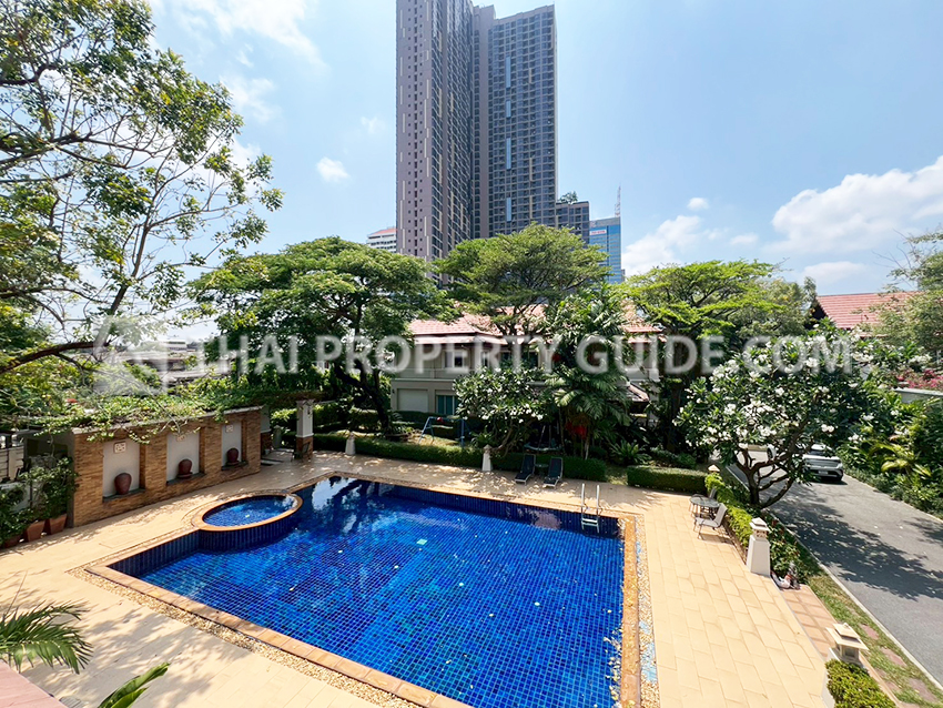 House with Shared Pool in Sukhumvit 