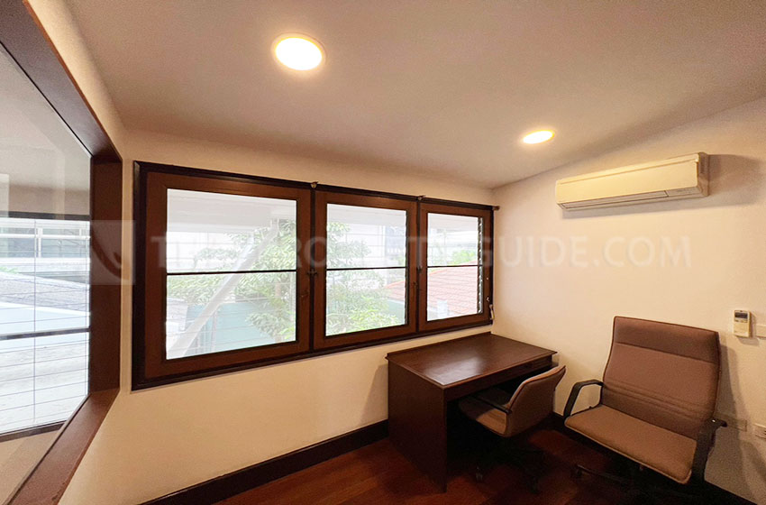 House with Shared Pool in Sukhumvit 