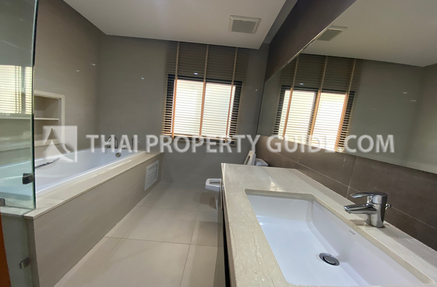 House with Shared Pool in Sukhumvit 