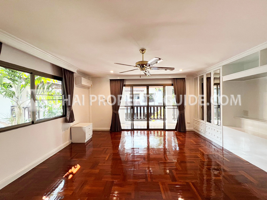 House with Shared Pool in Sukhumvit 