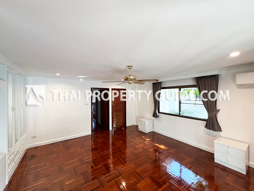 House with Shared Pool in Sukhumvit 