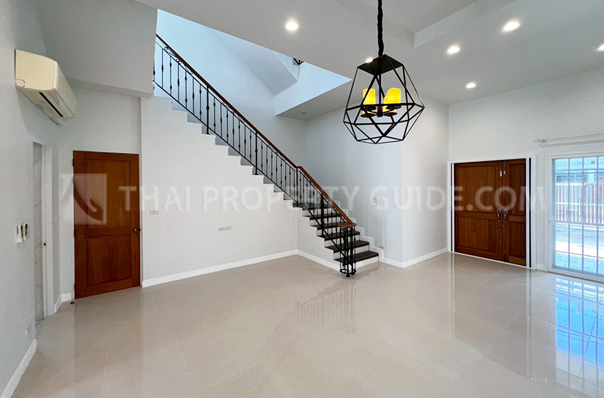 House with Shared Pool in Sukhumvit 