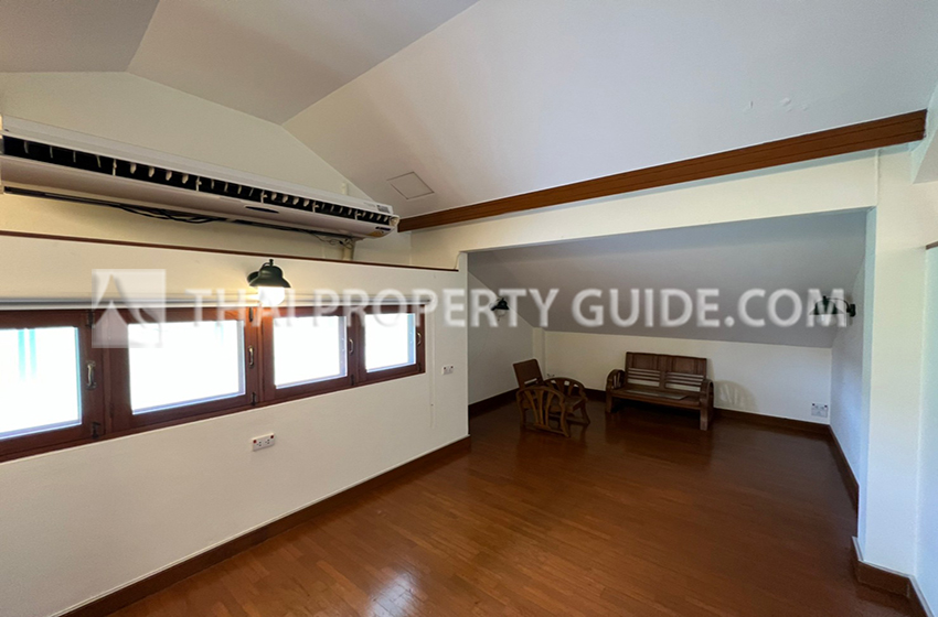 House with Shared Pool in Sukhumvit 