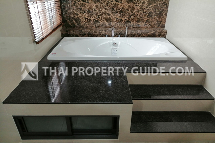 House with Shared Pool in Sukhumvit 