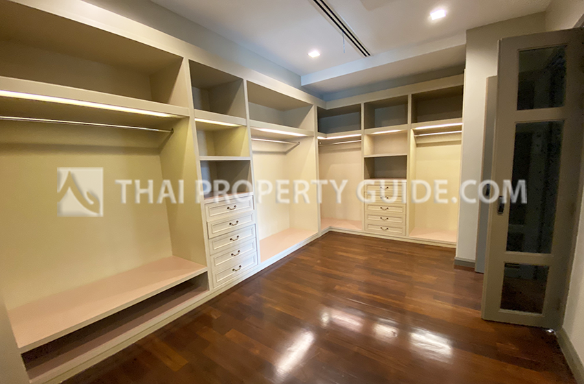 House with Shared Pool in Sukhumvit 