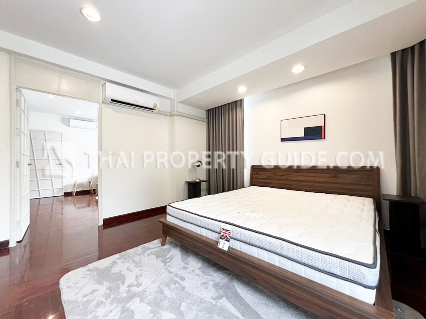 House with Shared Pool in Sukhumvit 