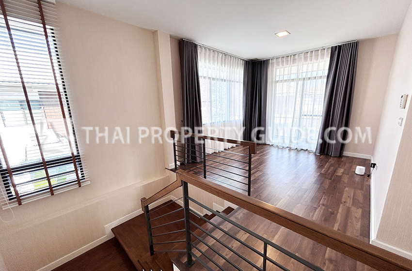 House with Shared Pool in Sukhumvit 