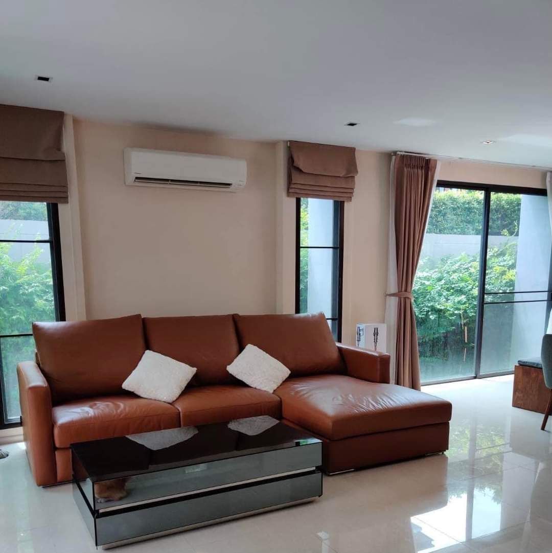 House with Shared Pool in Sukhumvit 