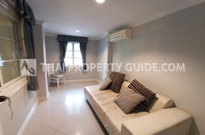 House with Shared Pool in Sukhumvit 