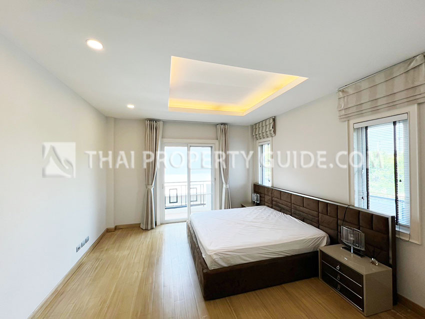 House with Shared Pool in Sukhumvit 