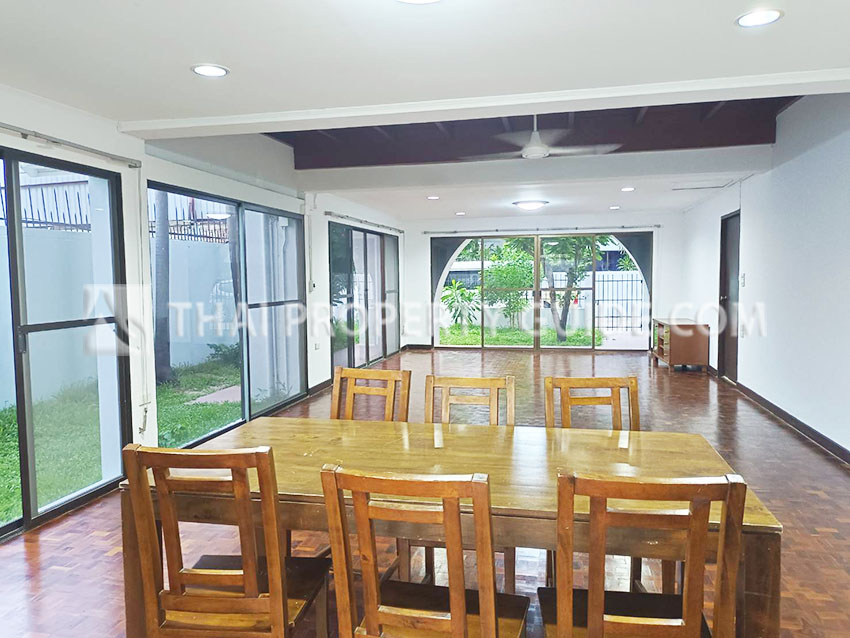 House with Shared Pool for rent in Sukhumvit