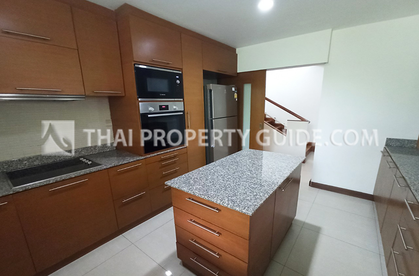 House with Shared Pool in Sukhumvit 