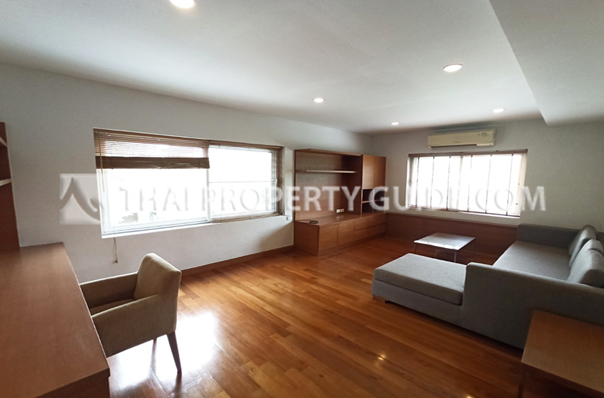 House with Shared Pool in Sukhumvit 