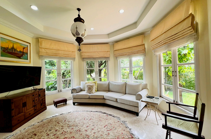 House with Shared Pool in Sukhumvit 