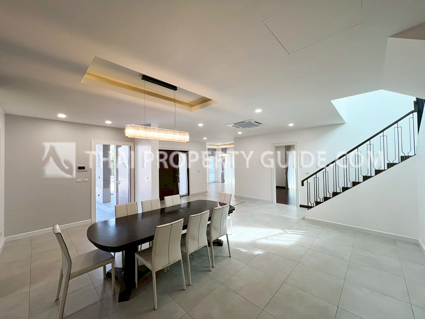 House with Shared Pool in Sukhumvit 