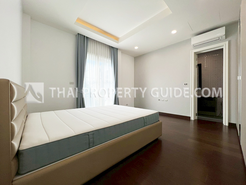 House with Shared Pool in Sukhumvit 