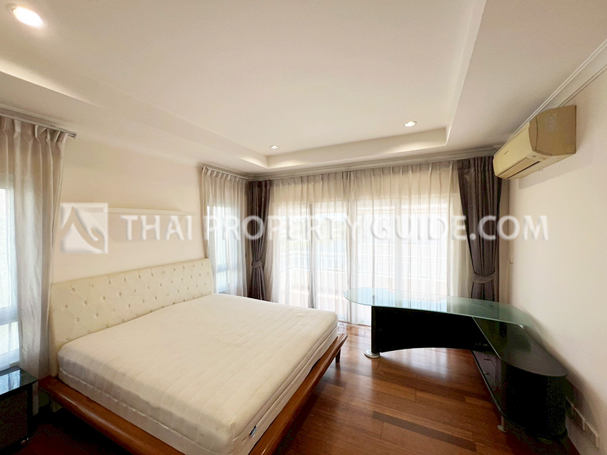 House with Shared Pool in Sukhumvit 