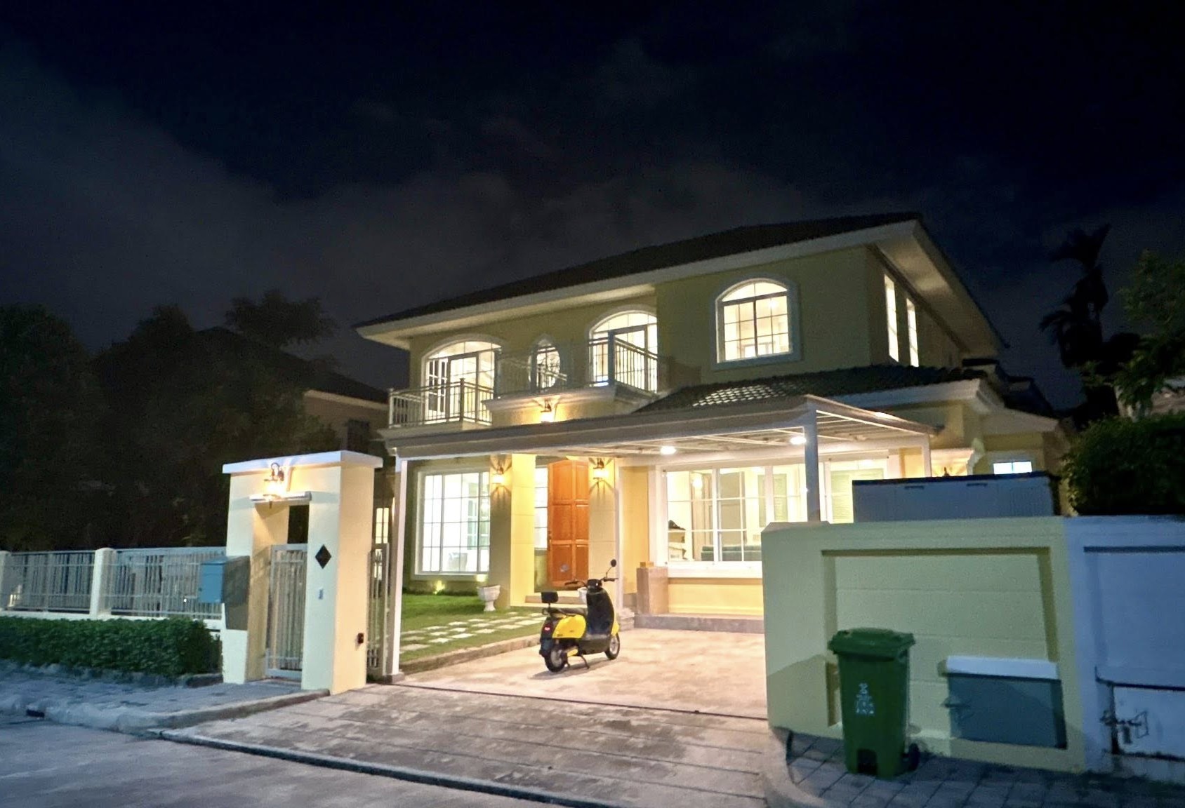 House with Shared Pool in Sukhumvit 