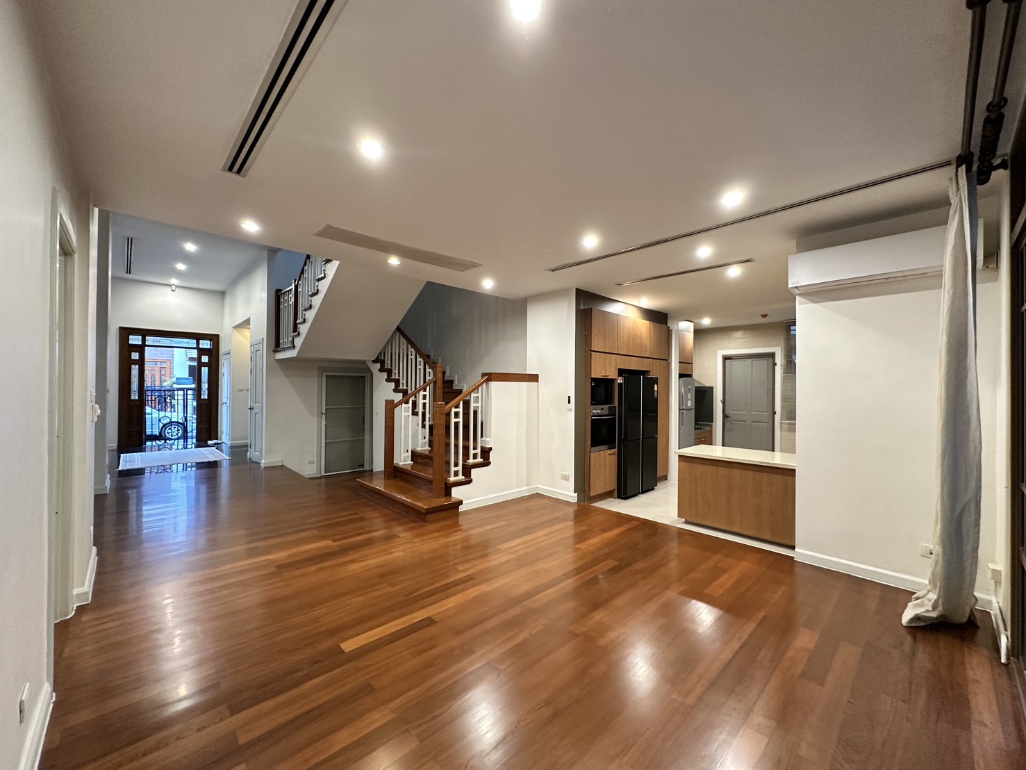 House with Shared Pool in Sukhumvit 