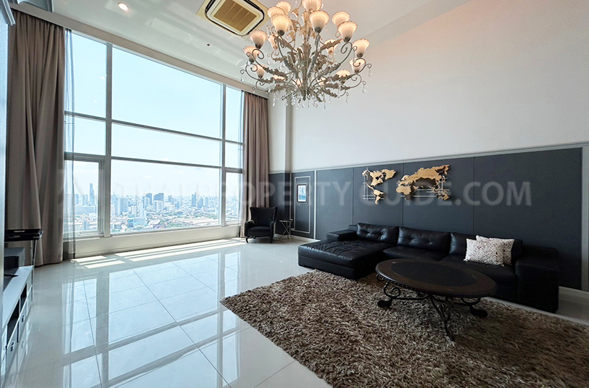 Penthouse in New Petchburi 