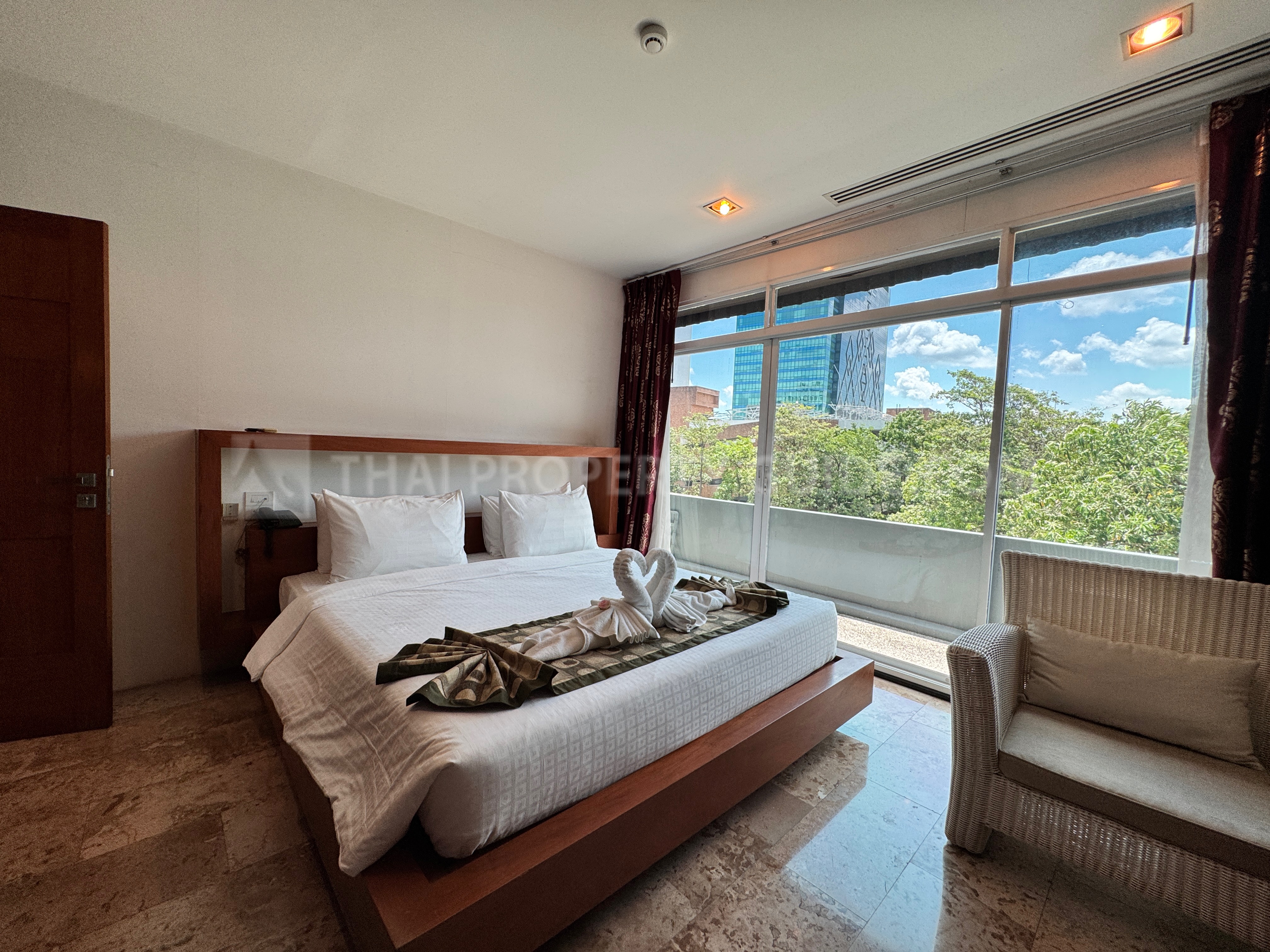 Penthouse in Phaholyothin 