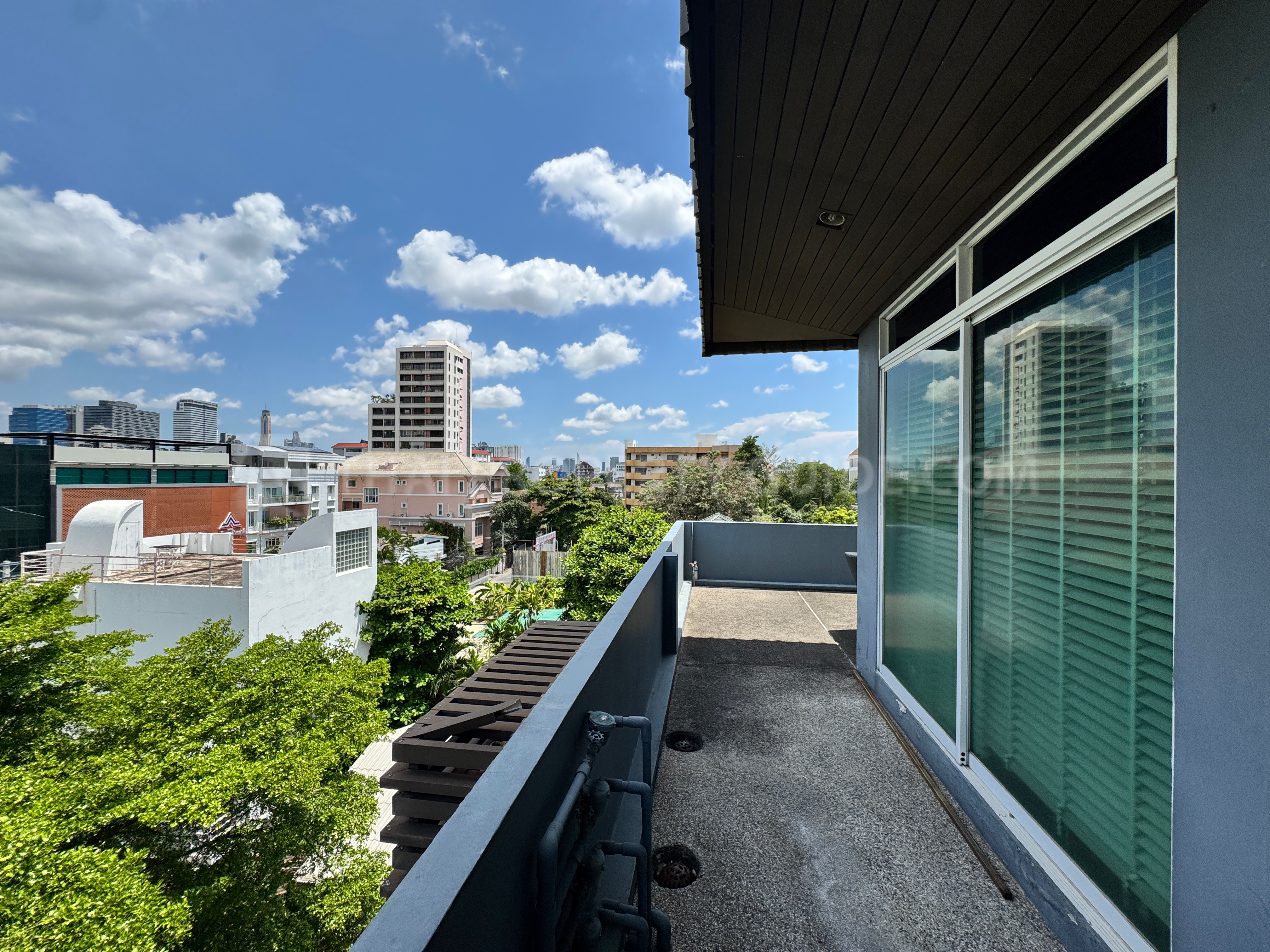 Penthouse in Phaholyothin 
