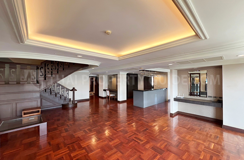 Penthouse in Ploenchit 