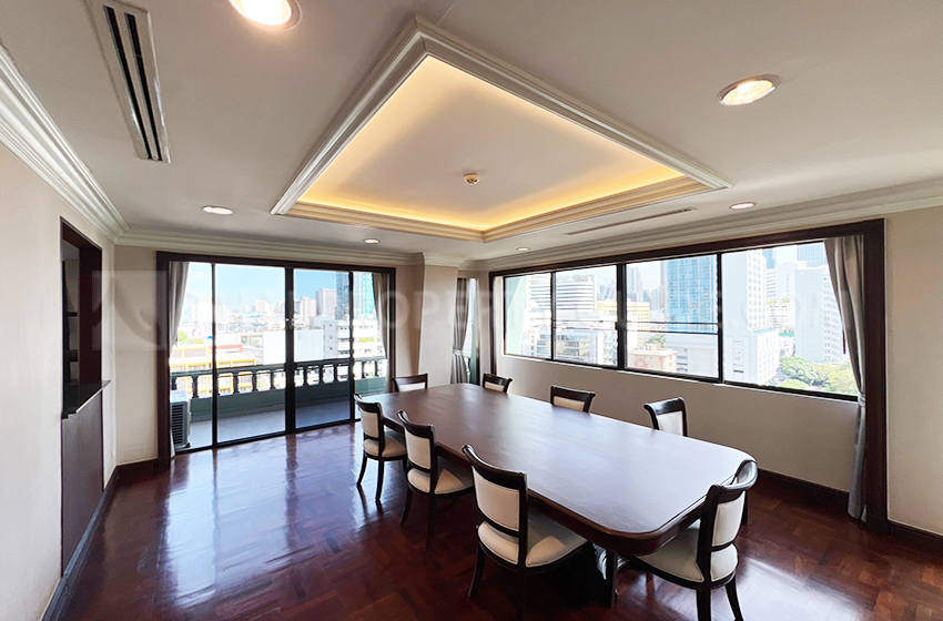 Penthouse in Ploenchit 