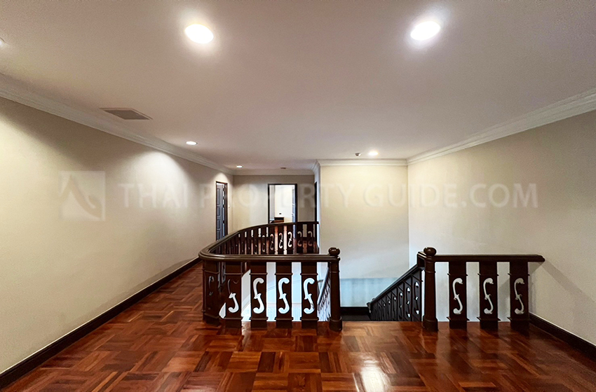 Penthouse in Ploenchit 