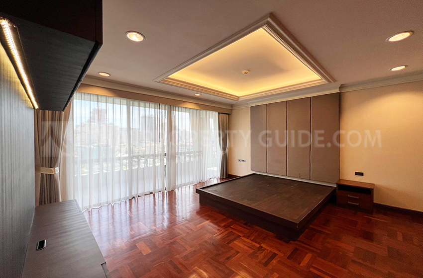 Penthouse in Ploenchit 