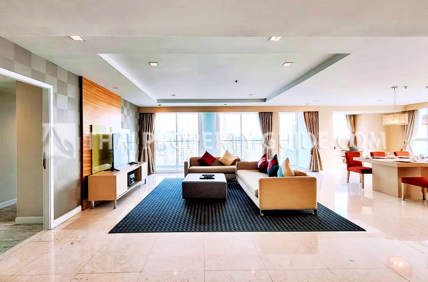 Penthouse for rent in Ploenchit