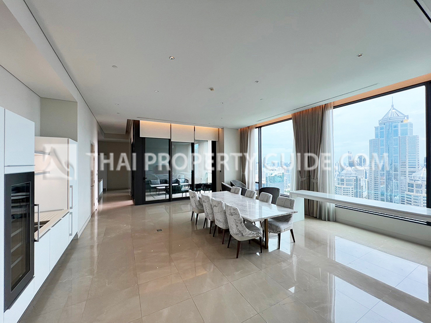 Penthouse in Ploenchit 