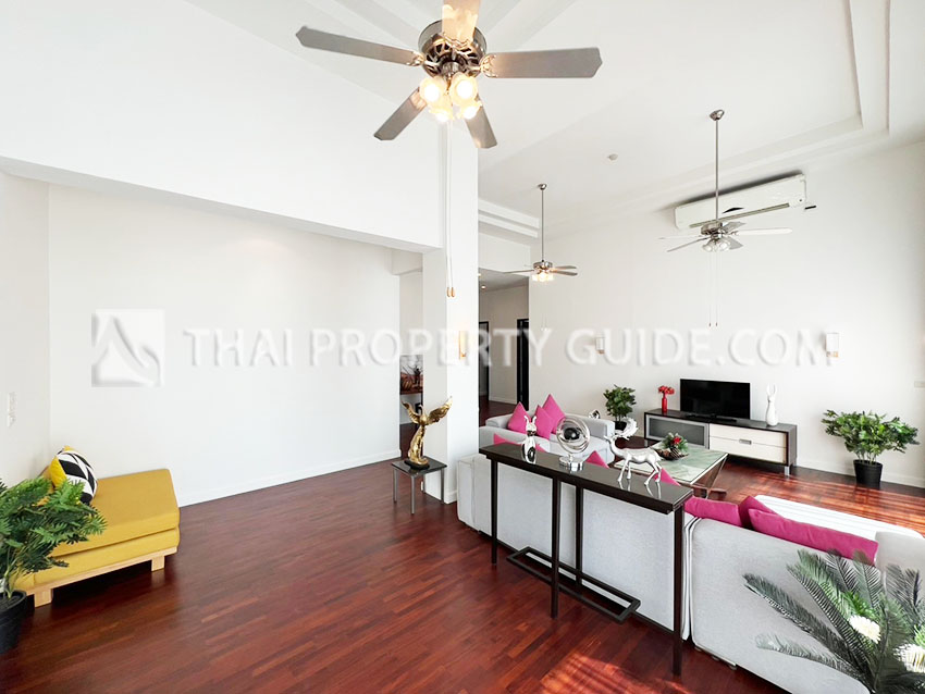 Penthouse in Sathorn 