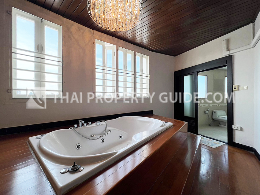 Penthouse in Sukhumvit 