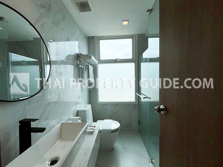 Service Apartment in Bangnatrad 