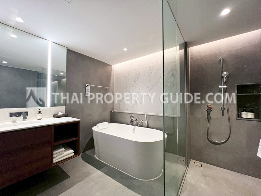 Service Apartment in Ploenchit 