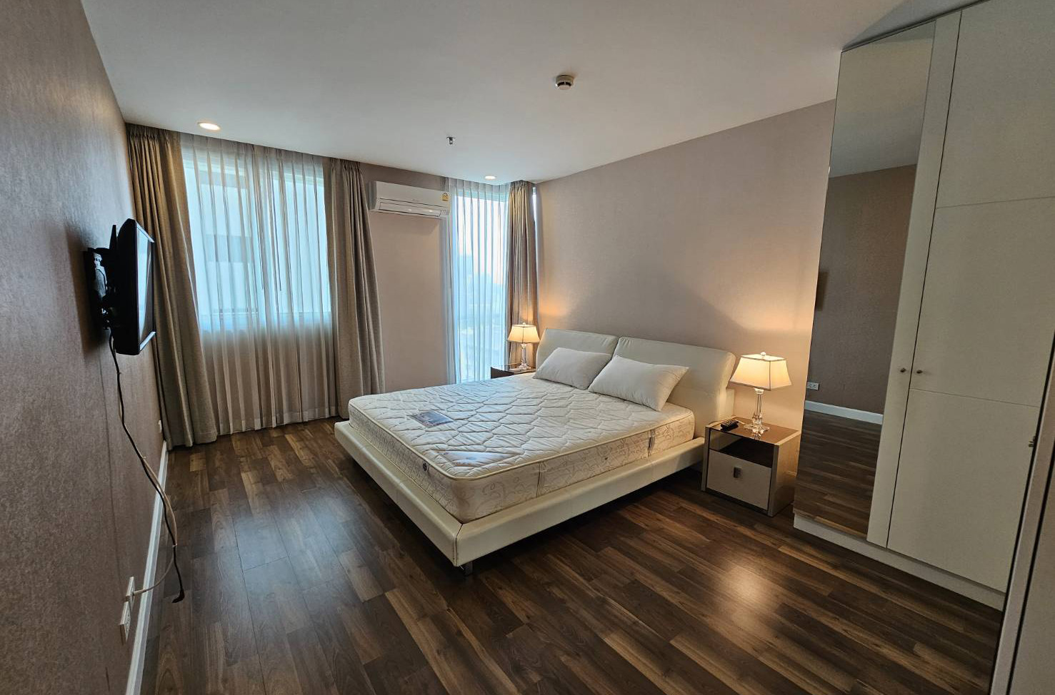 Service Apartment in Ploenchit 