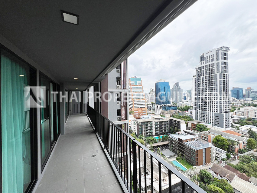 Service Apartment in Sukhumvit 