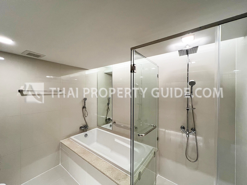 Service Apartment in Sukhumvit 