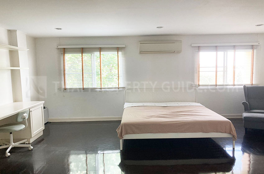 Townhouse in Nichada Thani 