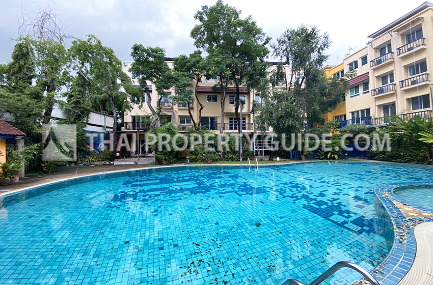 Townhouse in Nichada Thani 