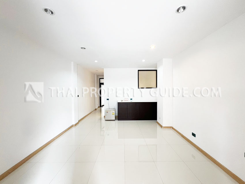 Townhouse in Nichada Thani 