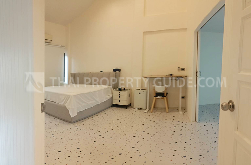 Townhouse in Nichada Thani 
