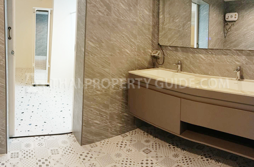 Townhouse in Nichada Thani 