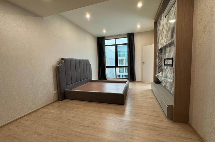 Townhouse in Pattanakarn 