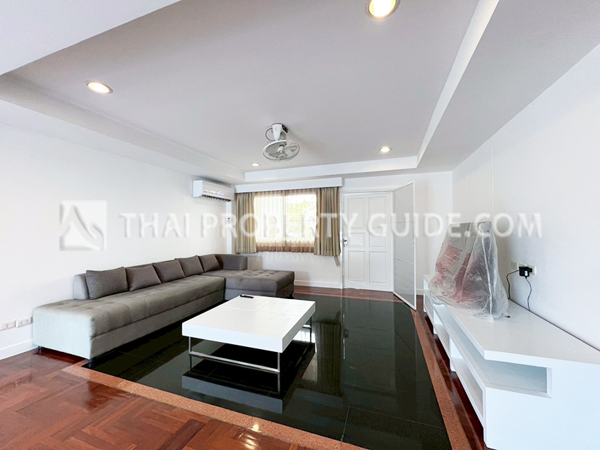 Townhouse in Sathorn 