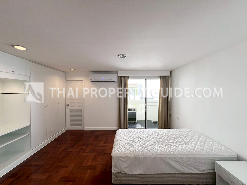 Townhouse in Sathorn 