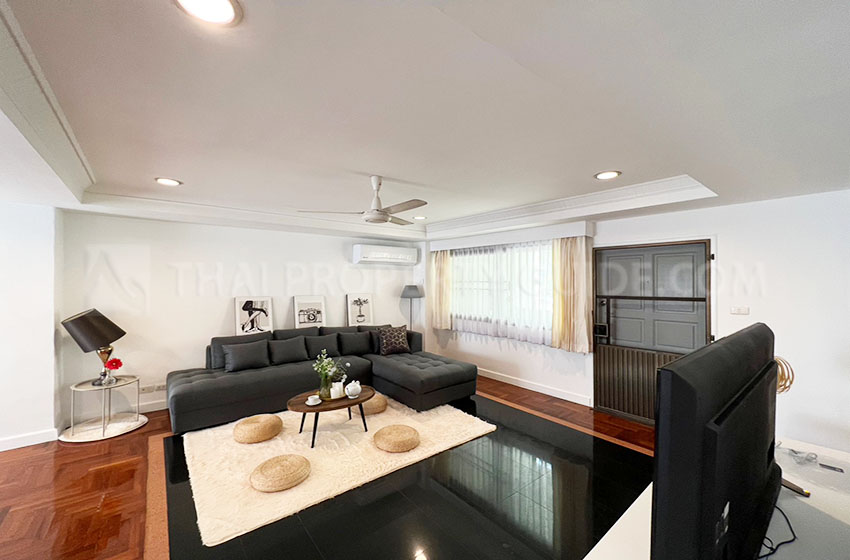 Townhouse in Sathorn 