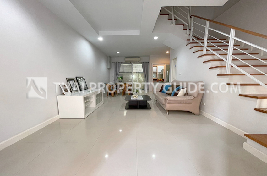 Townhouse in Sathorn 